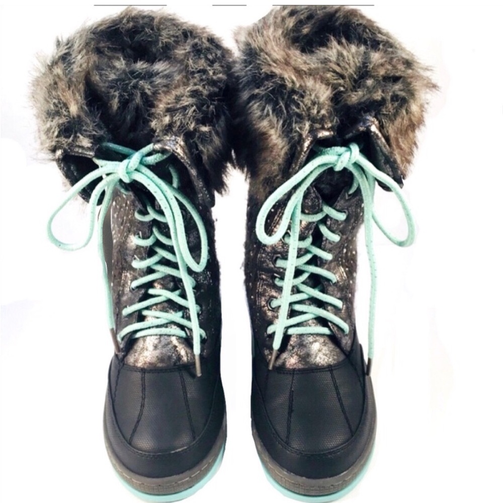 Justice Gray Sequin Knit, Faux FurTrimmed Boot 7M